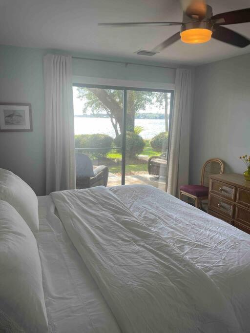 * The Dock Condo * Waterfront Zen In Bluewater ニスビル エクステリア 写真
